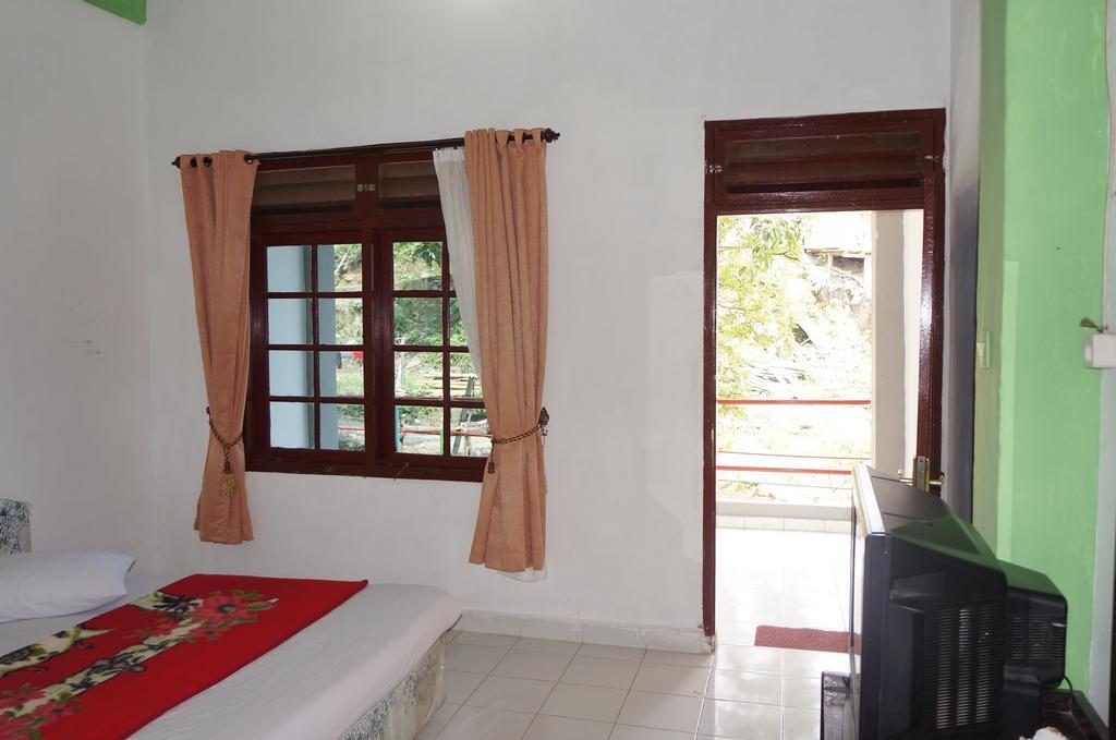 Ambaroba Resort Hotel Tuk Tuk Camera foto